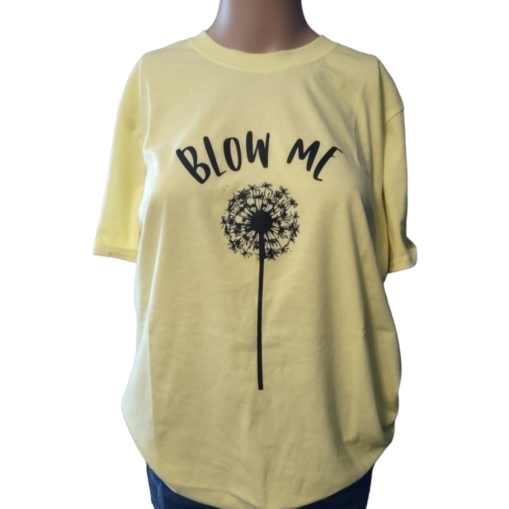 NWOT Women's Size Small T-shirt